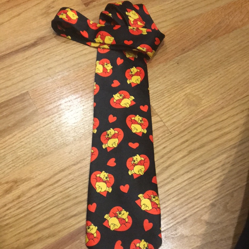 Disney Winnie the Pooh men’s tie